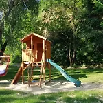 Szálloda Kenese-völgye